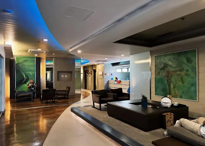 Luxury 2br In Makati Near Malls & Offices * Manila